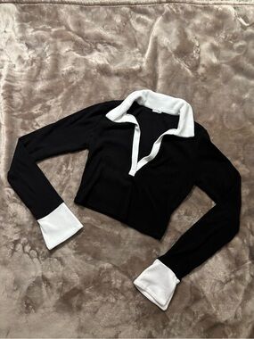Garage Crop Top Women’s Size P/S Black and White Ribbed Polo Top